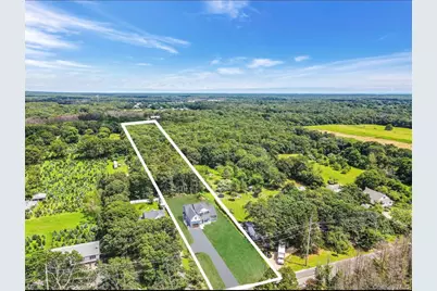 329 Weeks Avenue, Manorville, NY 11949 - Photo 22