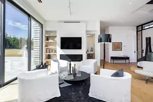 179 Montauk Hwy, East Hampton, NY 11937 - Photo 12