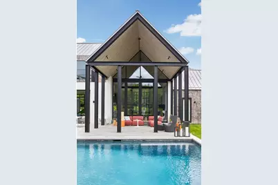 179 Montauk Highway, East Hampton, NY 11937 - Photo 2