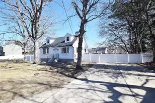 1347 Ferndale Blvd, Central Islip, NY 11722 - Photo 18