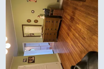 2 Yorkshire Road, New Hyde Park, NY 11040 - Photo 14