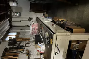 2 Yorkshire Rd, New Hyde Park, NY 11040 - Photo 28