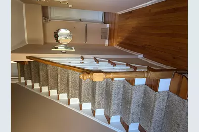 2 Yorkshire Road, New Hyde Park, NY 11040 - Photo 4