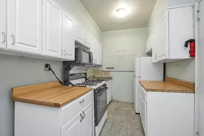 6141 Saunders Street #B38/B39, Rego Park, NY 11374 - Photo 10