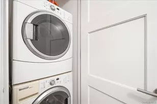 5 Renaissance Square, White Plains, NY 10601 - Photo 10