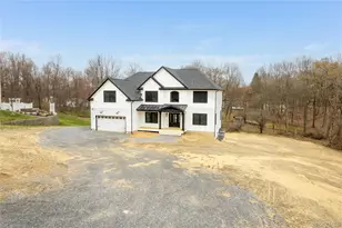 36 Reserve Way, Lagrangeville, NY 12540 - Photo 2