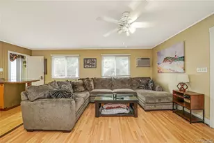 33 Peachtree Ln, Mount Sinai, NY 11766 - Photo 24