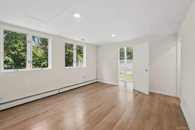 67 Parkway Drive, Roslyn Heights, NY 11577 - Photo 26