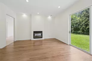 67 Parkway Dr, Roslyn Heights, NY 11577 - Photo 18