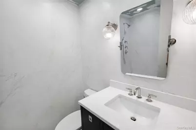 67 Parkway Drive, Roslyn Heights, NY 11577 - Photo 38