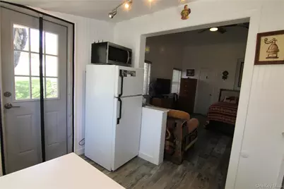 11 Hibiscus Circle #11, Hopewell Junction, NY 12533 - Photo 6