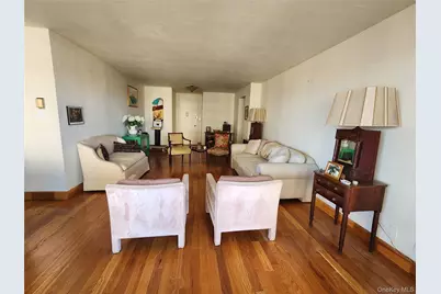 18-15 215th Street #6 M, Bayside, NY 11360 - Photo 4