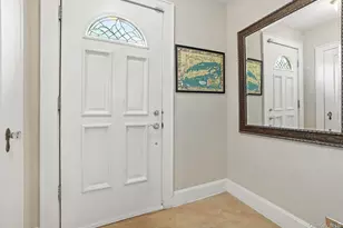 50 Cloverdale Ave, White Plains, NY 10603 - Photo 18