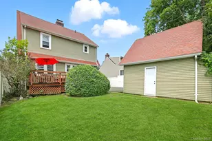 50 Cloverdale Ave, White Plains, NY 10603 - Photo 24