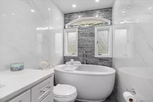 64 Sea Cliff St, Islip Terrace, NY 11752 - Photo 22