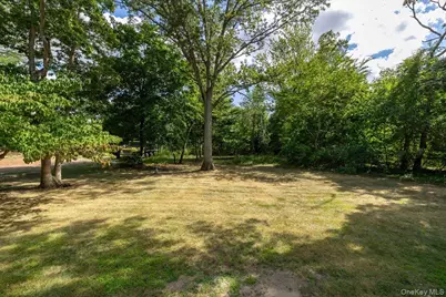 64 Sea Cliff Street, Islip Terrace, NY 11752 - Photo 26