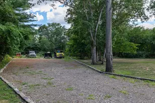 64 Sea Cliff St, Islip Terrace, NY 11752 - Photo 30