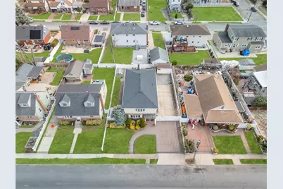 431 Kirkman Avenue, Elmont, NY 11003 - Photo 2