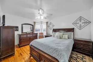 431 Kirkman Ave, Elmont, NY 11003 - Photo 14