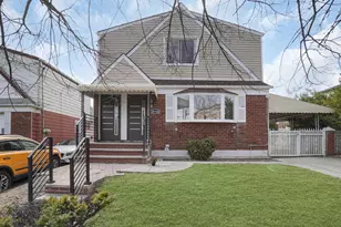 120-60 200th St, Jamaica, NY 11412 - Photo 2