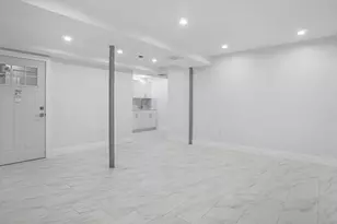 120-60 200th St, Jamaica, NY 11412 - Photo 20