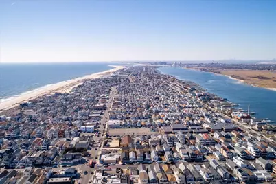 62 Wisconsin Street, Long Beach, NY 11561 - Photo 28