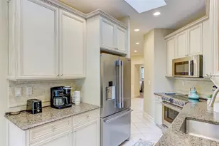 67 Carriage Ln, Plainview, NY 11803 - Photo 10