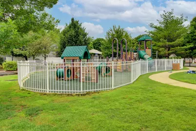 67 Carriage Lane, Plainview, NY 11803 - Photo 40