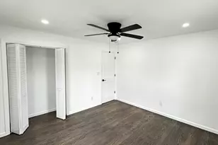 12 Meridian Rd, Levittown, NY 11756 - Photo 6