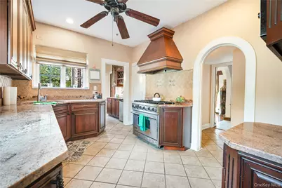 1430 Riverview Avenue, Peekskill, NY 10566 - Photo 10