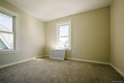 10 Winchester Drive, Lindenhurst, NY 11757 - Photo 10