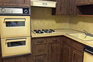 325 King St, Port Chester, NY 10573 - Photo 8