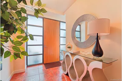 27 City Place #THB, White Plains, NY 10601 - Photo 20