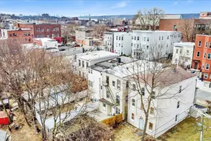 22 Jones Pl, Yonkers, NY 10703 - Photo 28