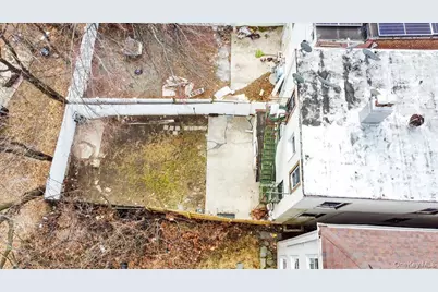 22 Jones Place, Yonkers, NY 10703 - Photo 32