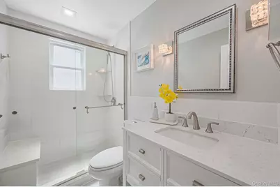 [Address not provided], West Hempstead, NY 11552 - Photo 8