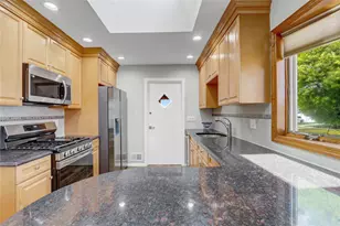 62 Lambert Ave Ave, Farmingdale, NY 11735 - Photo 12