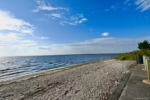 9 Pinetree Dr, Shirley, NY 11967 - Photo 18