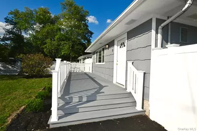9 Pine Tree Drive, Shirley, NY 11967 - Photo 4