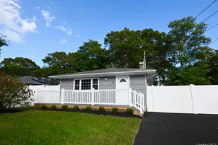 9 Pinetree Dr, Shirley, NY 11967 - Photo 2