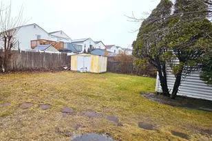 29-64 Falcon Ave, Far Rockaway, NY 11691 - Photo 4