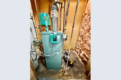 40 Church Street, Central Islip, NY 11722 - Photo 18