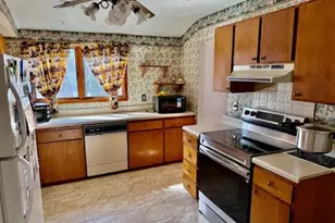 40 Church St, Central Islip, NY 11722 - Photo 8