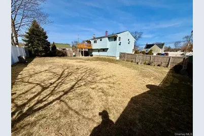 40 Church Street, Central Islip, NY 11722 - Photo 20