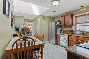 43 Harrison Ave, Hauppauge, NY 11788 - Photo 10