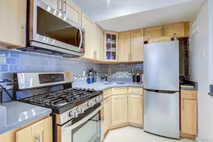107-40 Queens Blvd, Forest Hills, NY 11375 - Photo 8