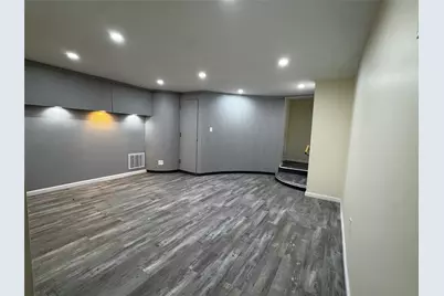 1934 Yates Avenue, Bronx, NY 10461 - Photo 8