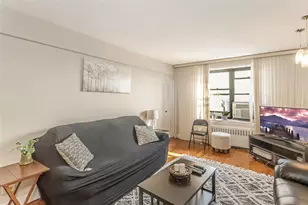 32-22 92nd St, East Elmhurst, NY 11369 - Photo 8