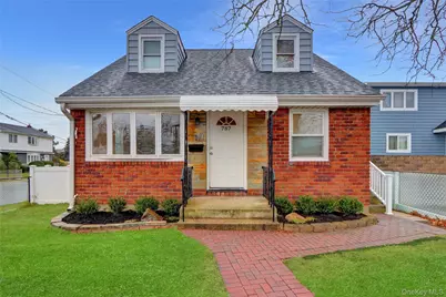 787 Stewart Avenue, Bethpage, NY 11714 - Photo 1