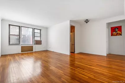 58th Street W 400 #5G, New York (Manhattan), NY 10019 - Photo 2